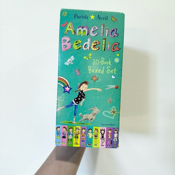 2016 Amelia Bedilia 10 Book Box Set - MISSING ONE - Picture 6 of 8